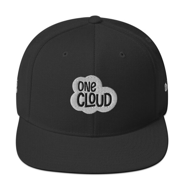 One Cloud x One More – Casquette Snapback